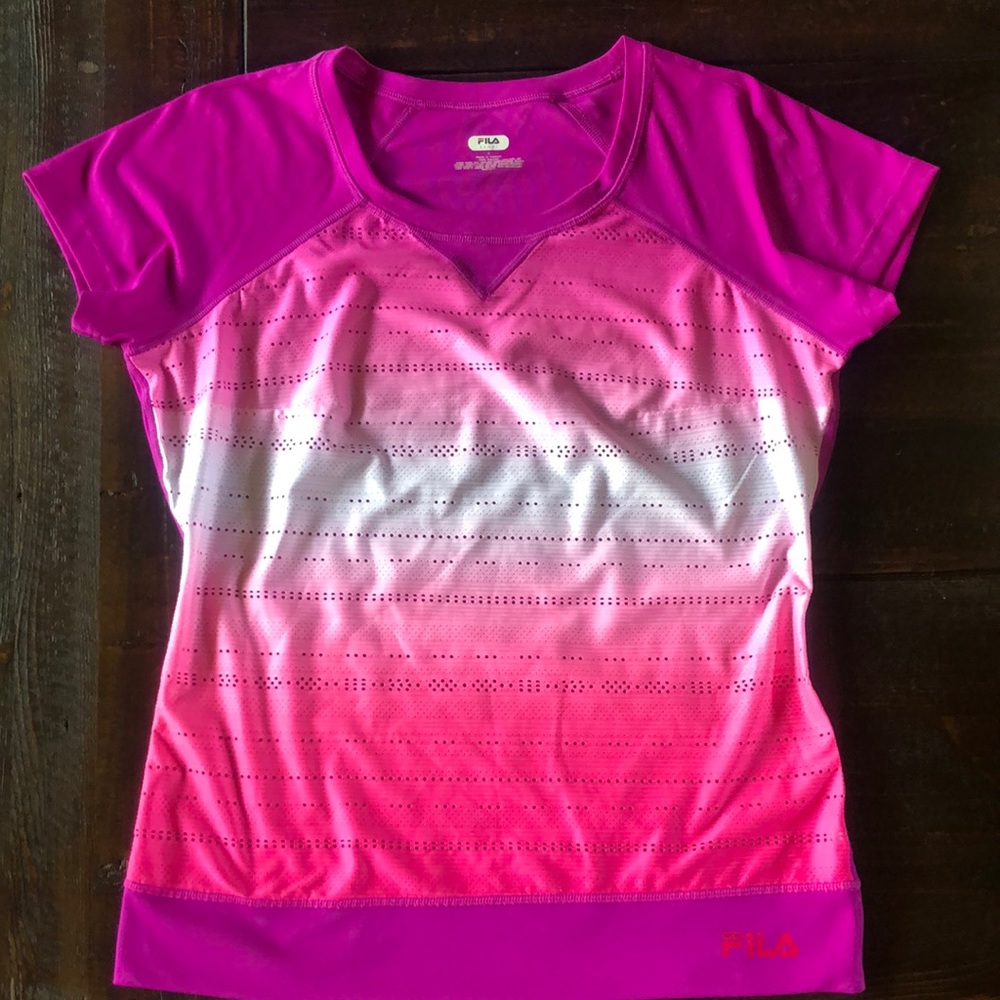 Fila Sport Short Sleeve Top. Small.